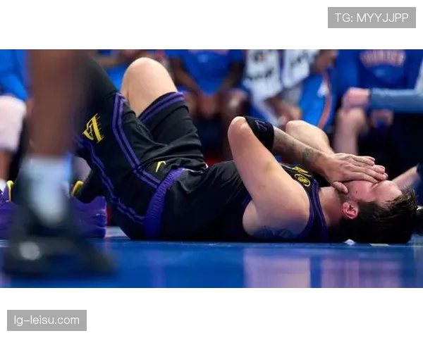 Siegel分析:二级腿筋拉伤需4-6周康复,东契奇或次轮复出 Siegel分析:二级腿筋拉伤需4-6周康复,东契奇或次轮复出